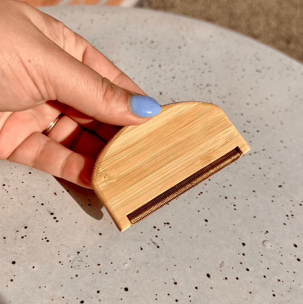 Bamboo Travel Lint Remover - Echo Market