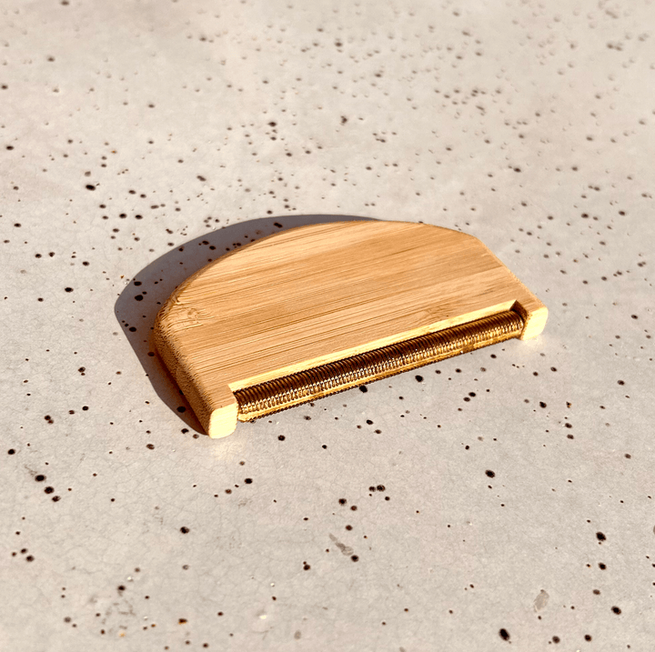Bamboo Travel Lint Remover - Echo Market