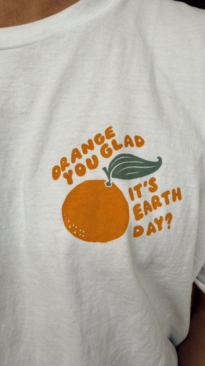 "I'm With Her" | Earth Day 2025 Graphic Tee - Echo Market