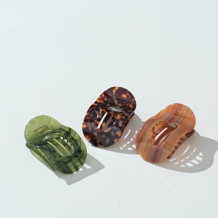 Oval Flat Lay | Medium Claw Clips