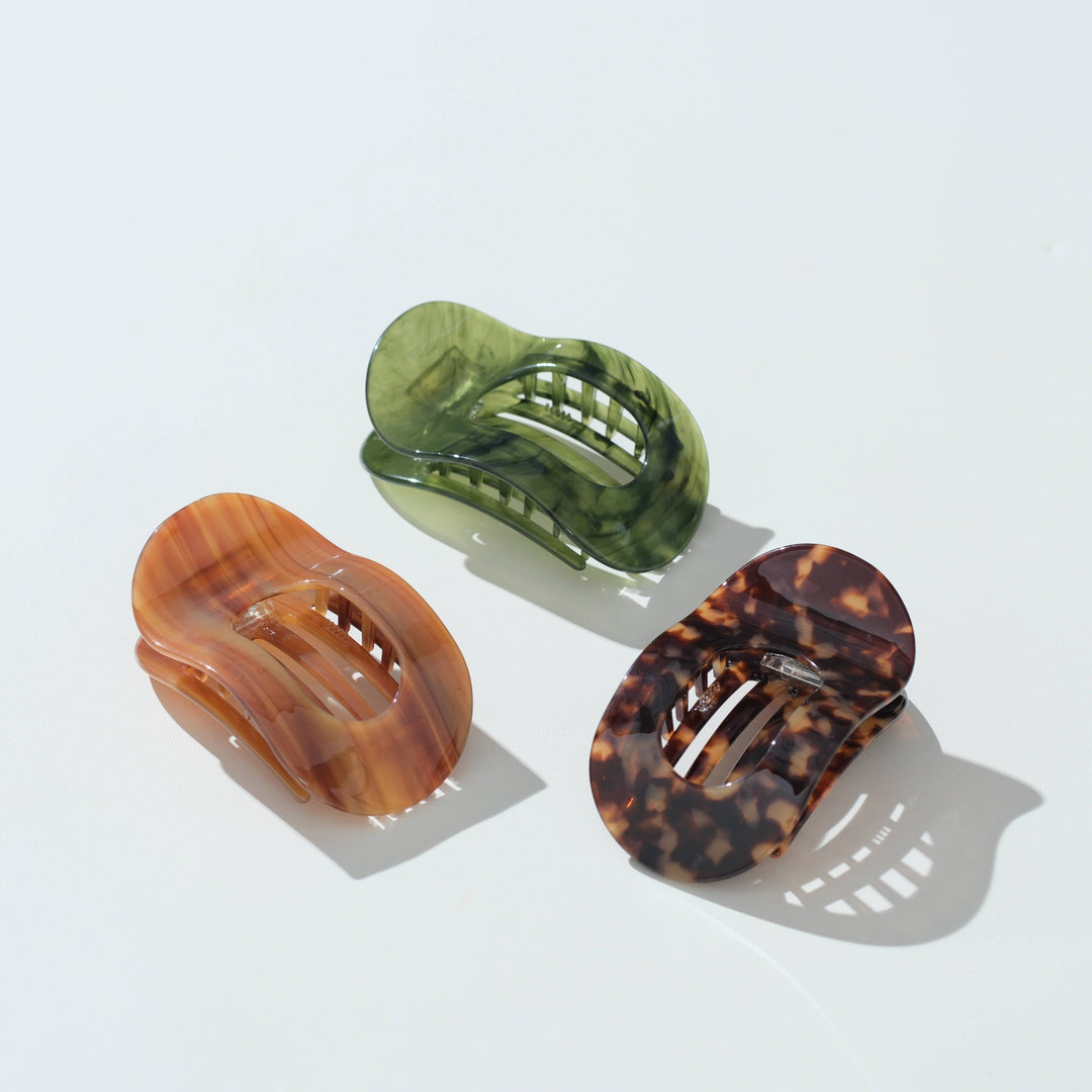 Oval Flat Lay | Medium Claw Clips