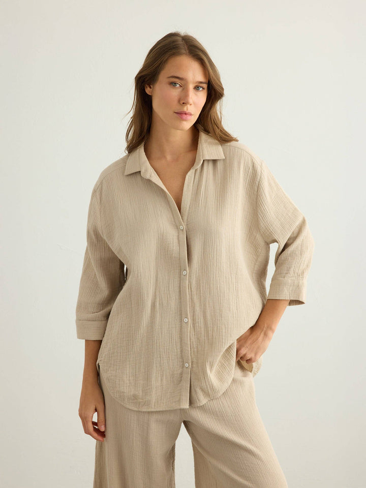 Woman wearing The Handloom&