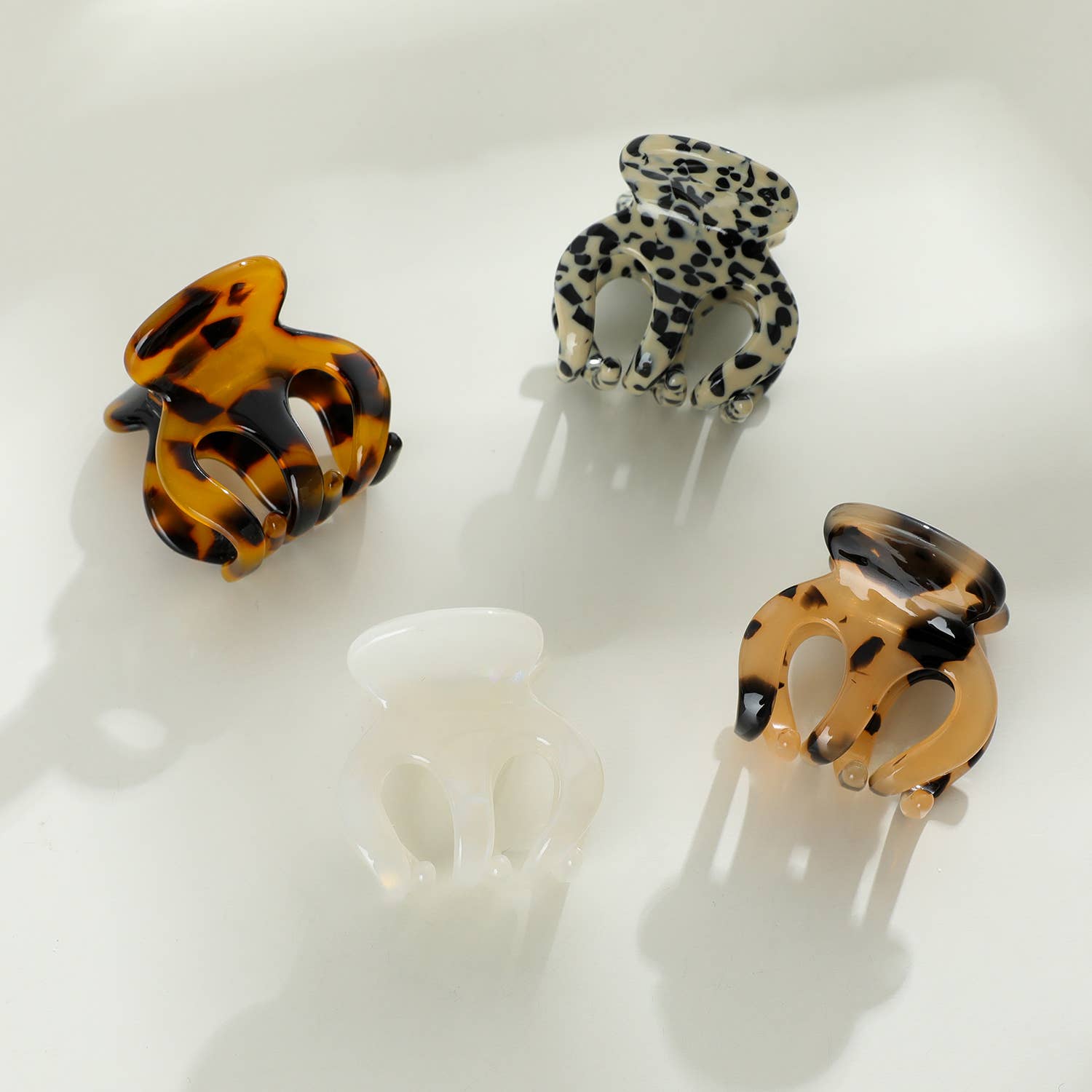 Amber Core | Mini Classic Octopus Claw Clip - Echo Market