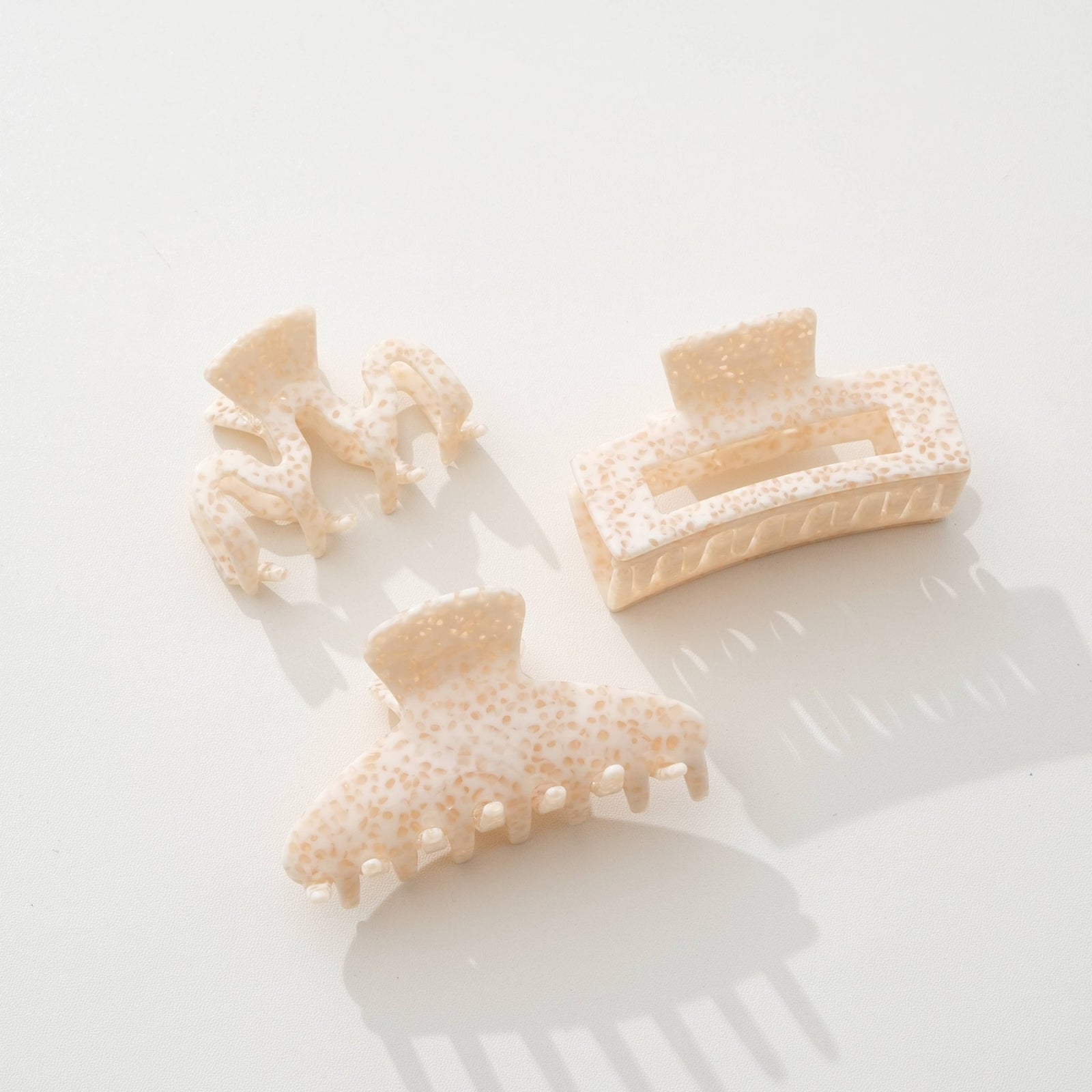 Apricot Crème | Small/Medium Claw Clips - Echo Market