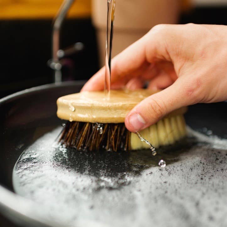 Bamboo, Coconut & Sisal Cleaning Brush - Echo Market