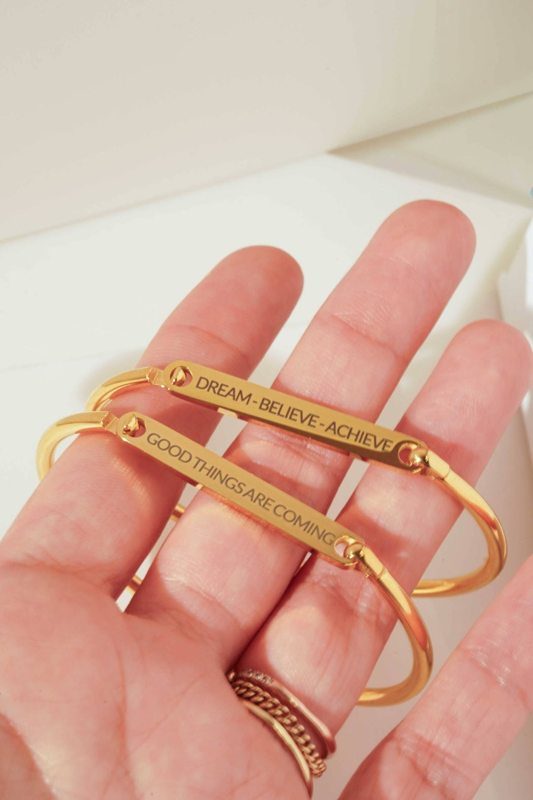 Closed Bangle - Echo Market