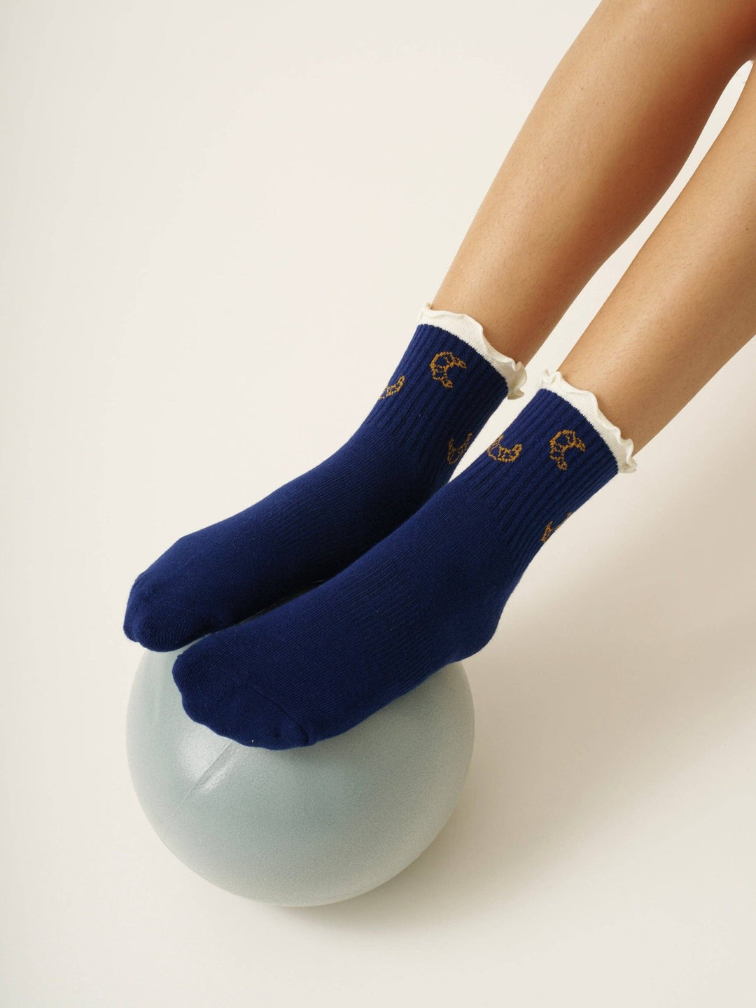 🥐 Croissant Ruffle Grip Sock | Pilates Socks - Echo Market