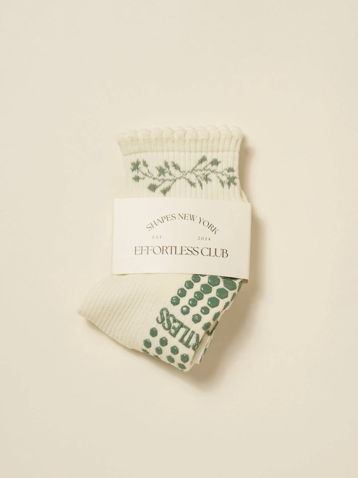 🎄 Cropped Crew Garland Grip Sock | Pilates Socks - Echo Market