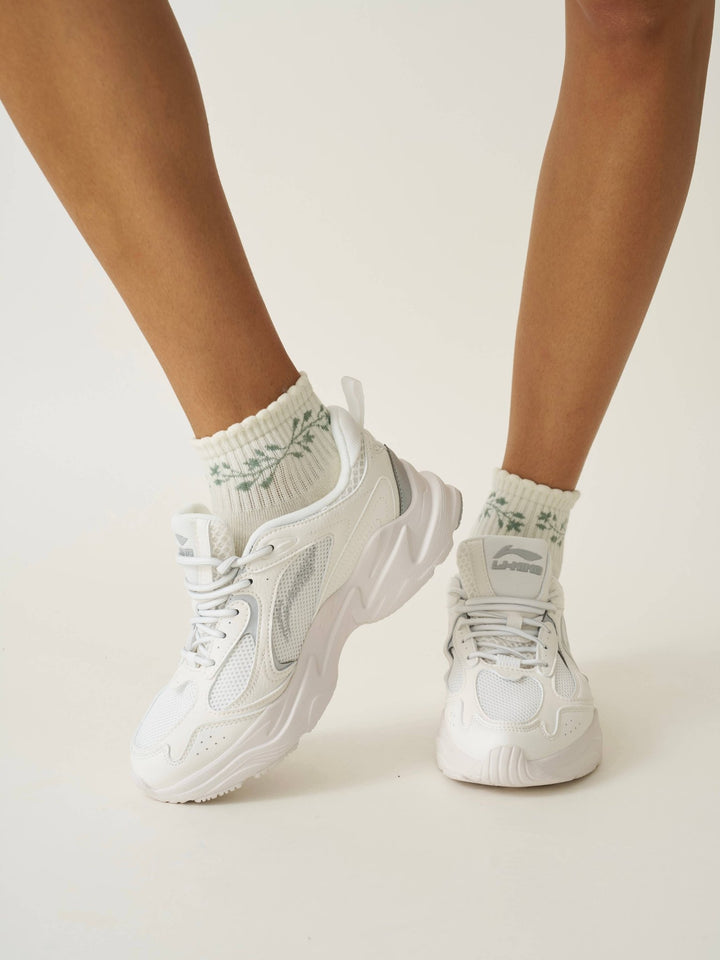 🎄 Cropped Crew Garland Grip Sock | Pilates Socks - Echo Market
