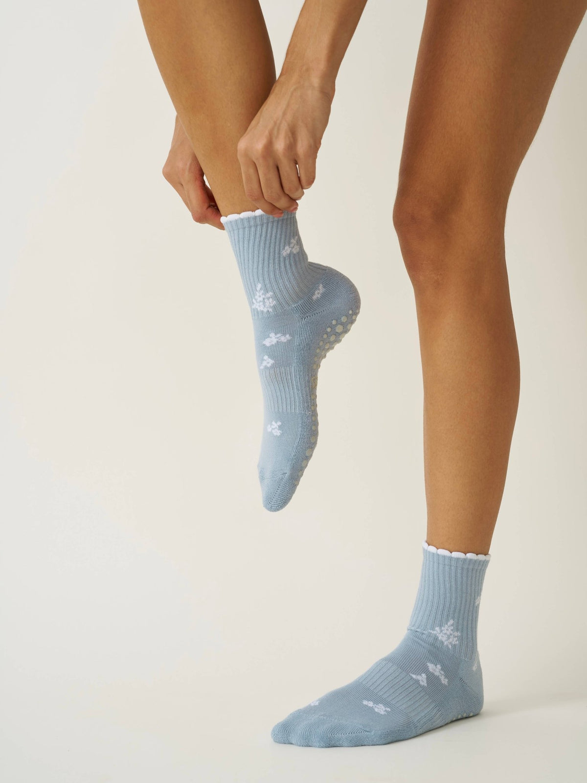❄️ Denim Snowflake Petal Grip Sock | Pilates Socks - Echo Market