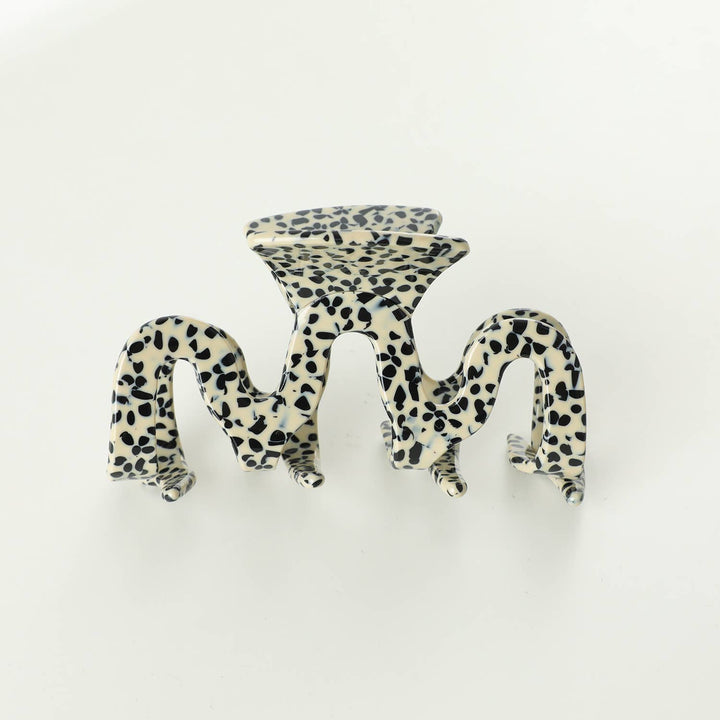 Esme Large | Classic Large Wavy Claw Clip - Echo Market