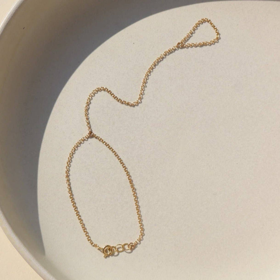 Gemini Hand Chain | It Girl Fall Essential - Echo Market