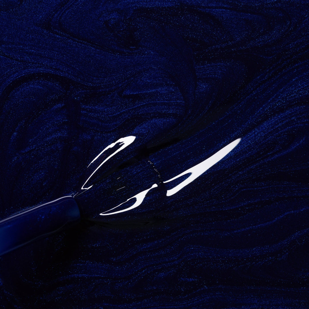 swatch of manucurist dark knight nail polish