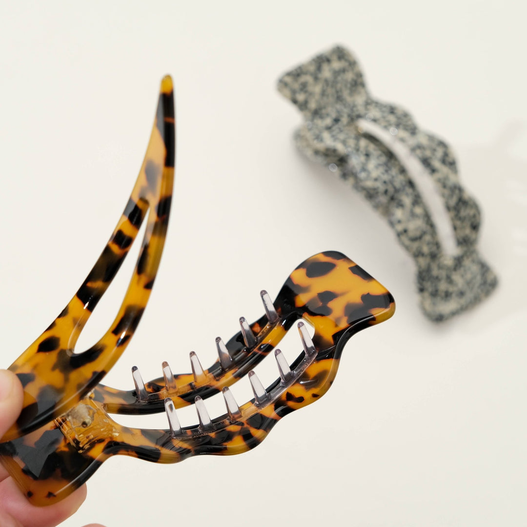 Jane Core | Scalloped Flat Claw Clip - Echo Market