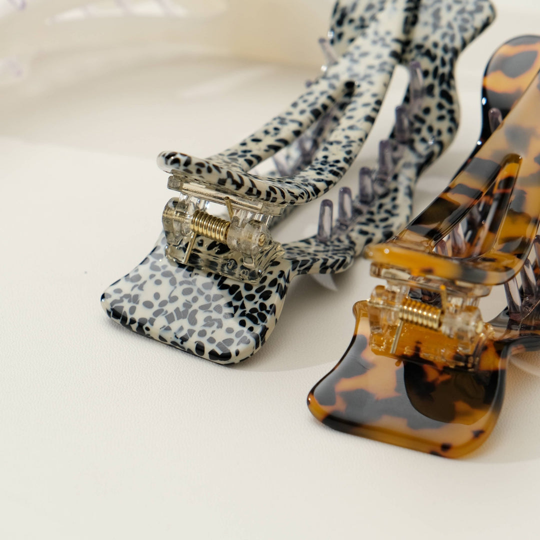 Jane Core | Scalloped Flat Claw Clip - Echo Market