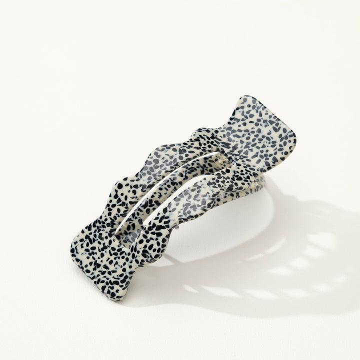 Jane Core | Scalloped Flat Claw Clip - Echo Market