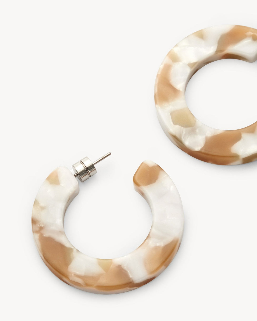 Kate Hoops - Echo Market