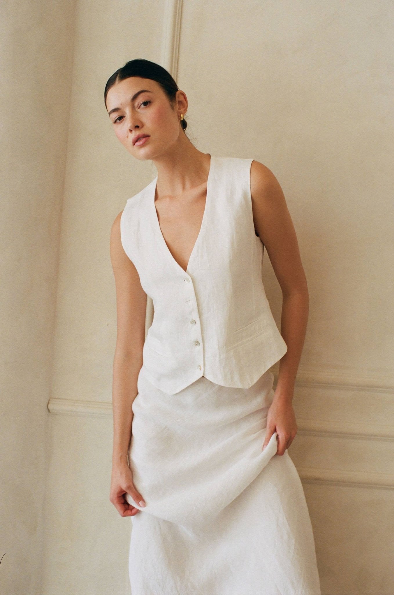 Linen V - Neck Button Down Vest | Off White - Echo Market