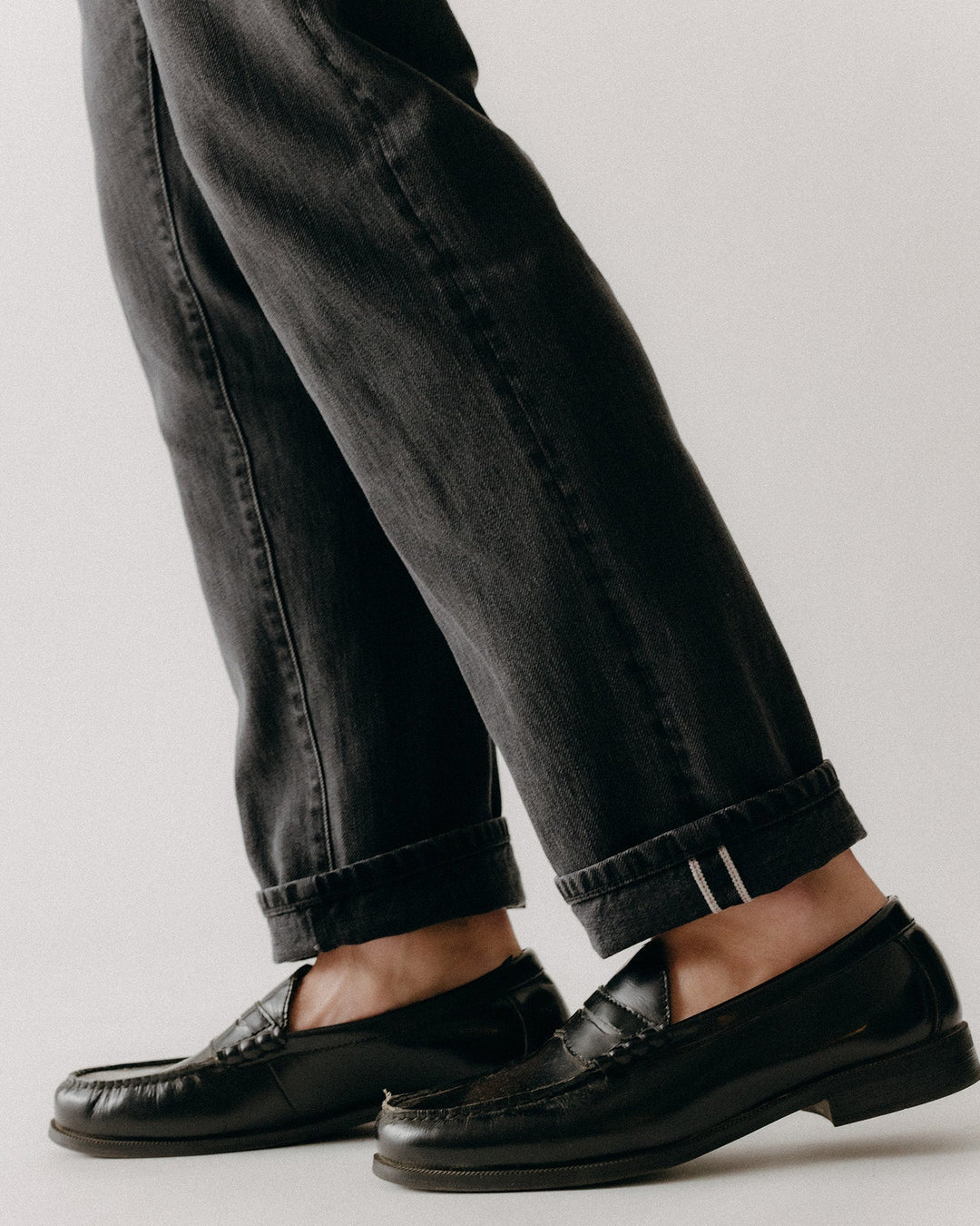 Men's The Democratic Jean | Washed Black Organic Slub Selvedge - Echo Market