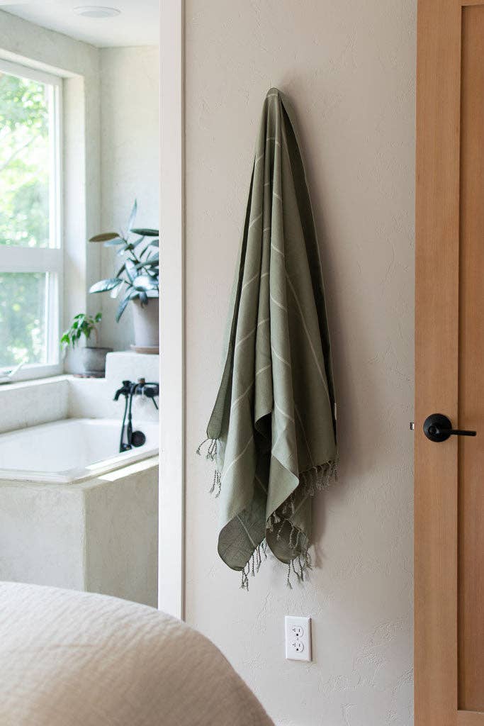 Oversized Woven Towel | Sage Green - Echo Market