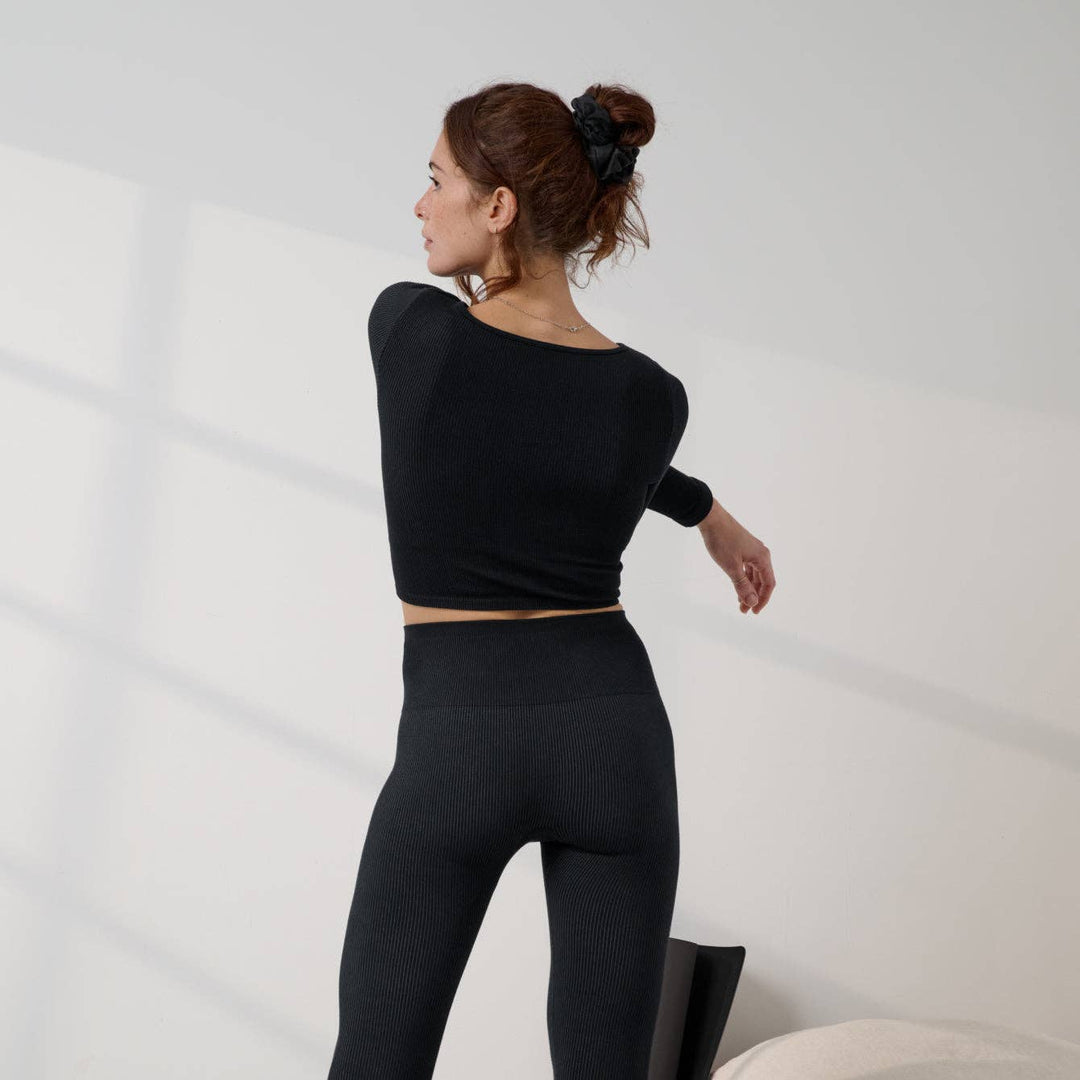 Seamless Modal Flow Long Sleeve | Immersed Black - Echo Market