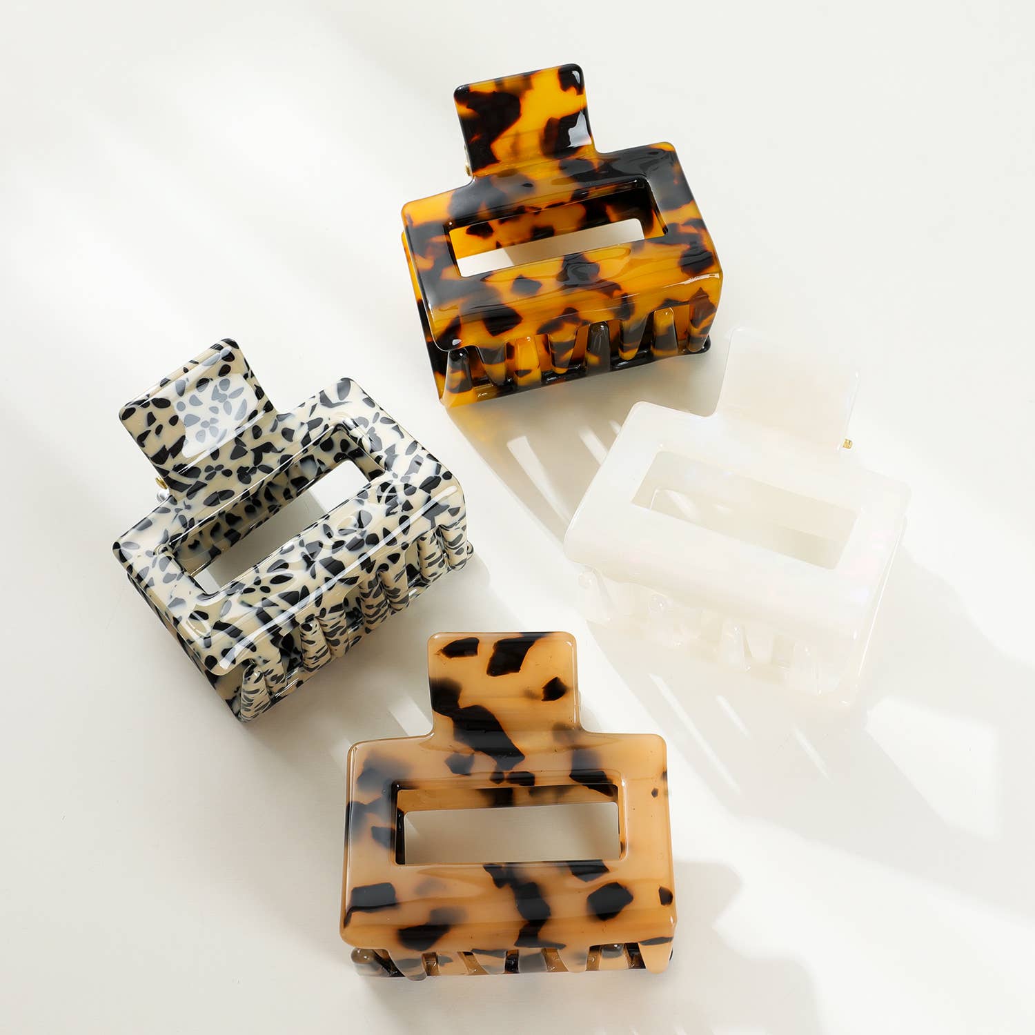 Simone | Classic Small Square Claw Clip - Echo Market