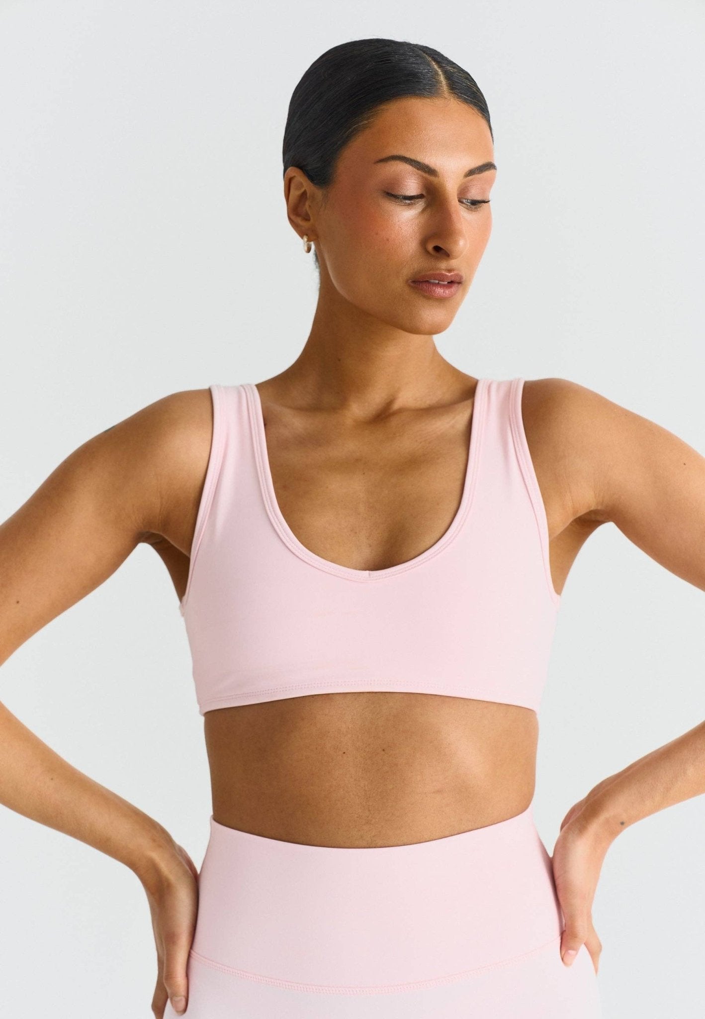 Softsculpt Deep V - Neck Bra - Echo Market