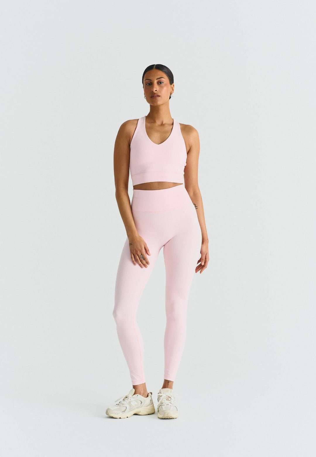 Softsculpt V - neck Cross Back Bra - Echo Market