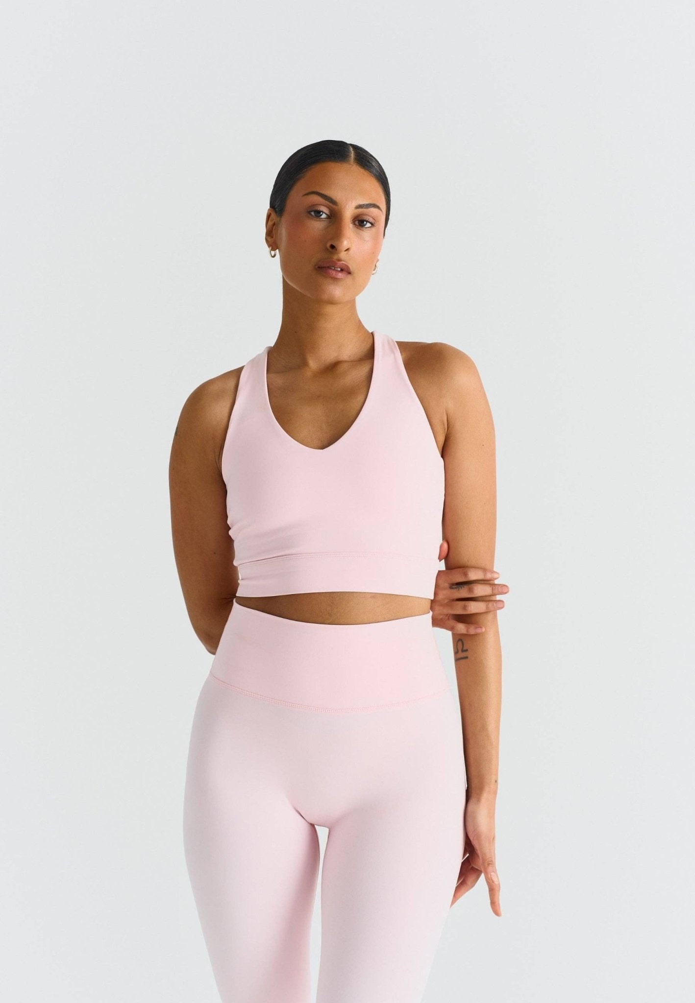 Softsculpt V - neck Cross Back Bra - Echo Market