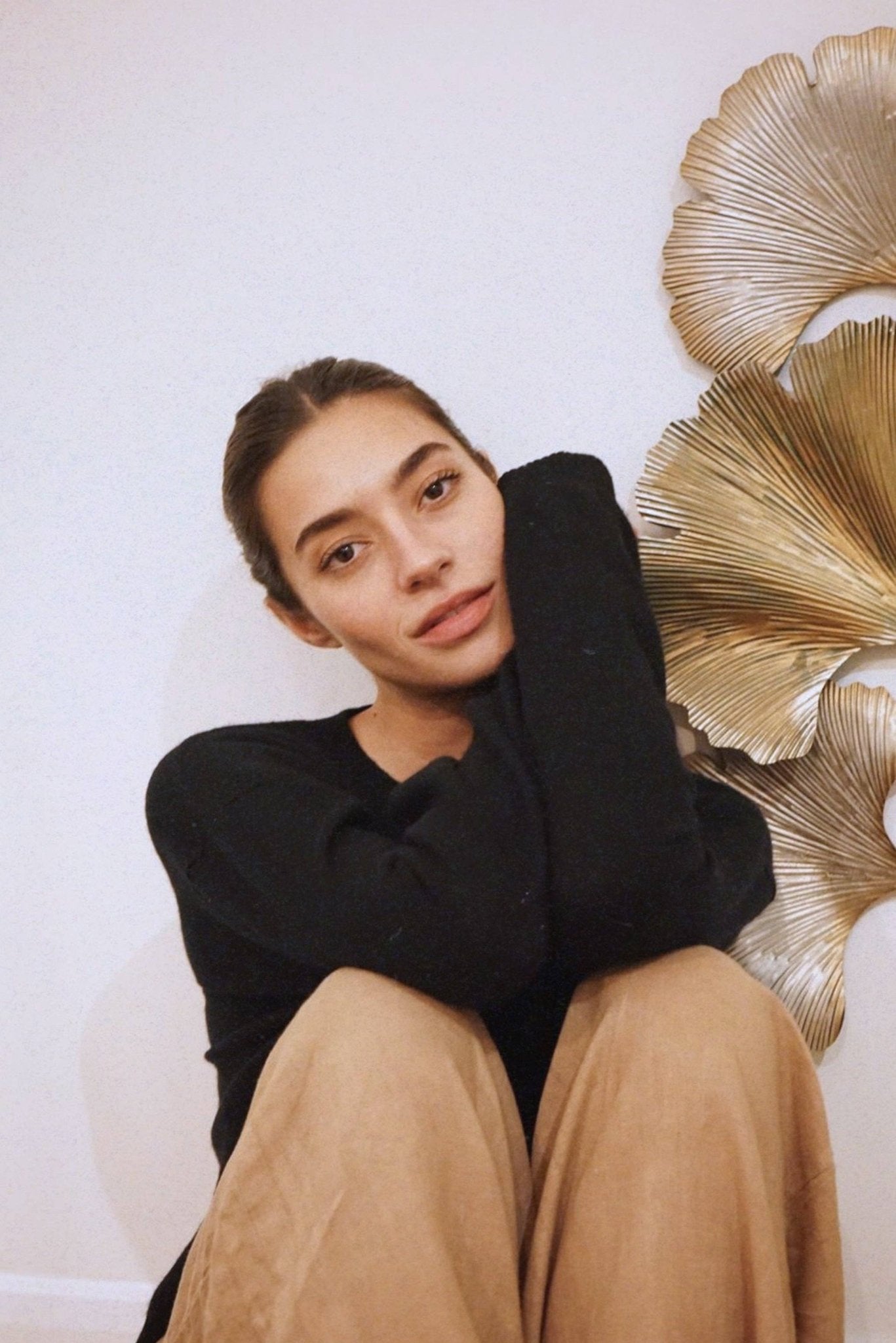 The Cashmere Cove Crew Neck | Noir - Echo Market