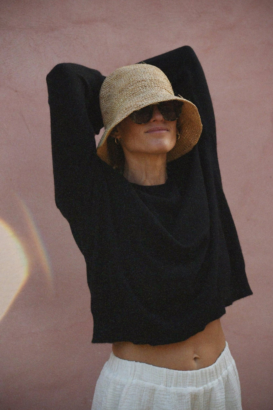 The Cashmere Cove Crew Neck | Noir - Echo Market