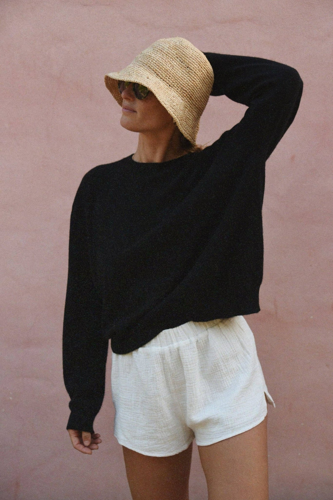 The Cashmere Cove Crew Neck | Noir - Echo Market