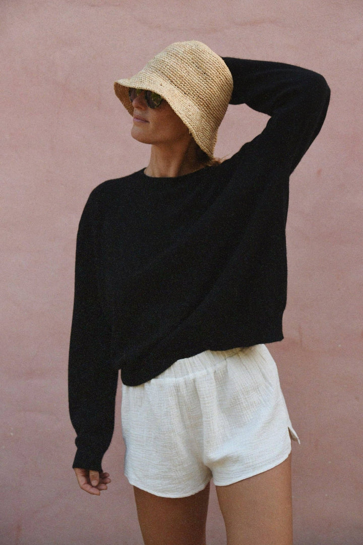 The Cashmere Cove Crew Neck | Noir - Echo Market