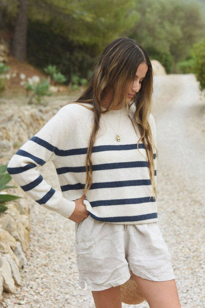 The Cashmere Maya Crew Neck - Echo Market