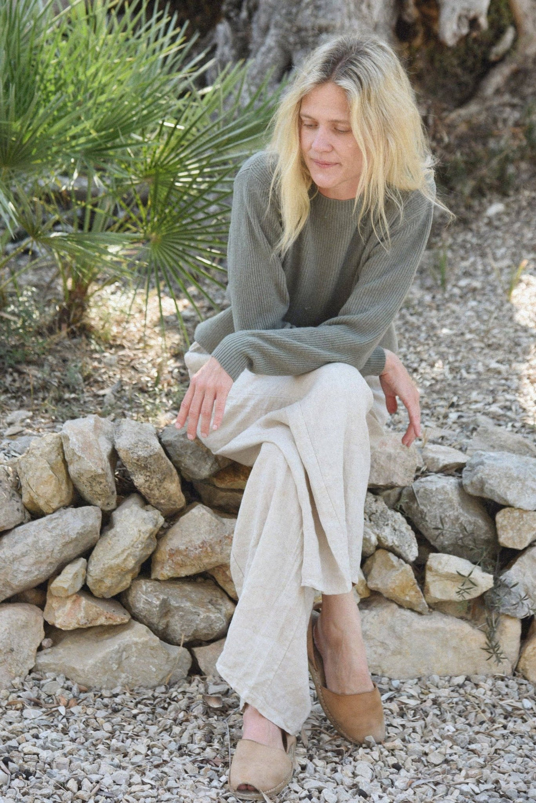 The Cashmere Maya Crew Neck | Sage - Echo Market