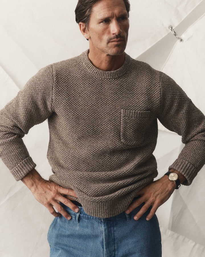 A man wearing Taylor Stitch&