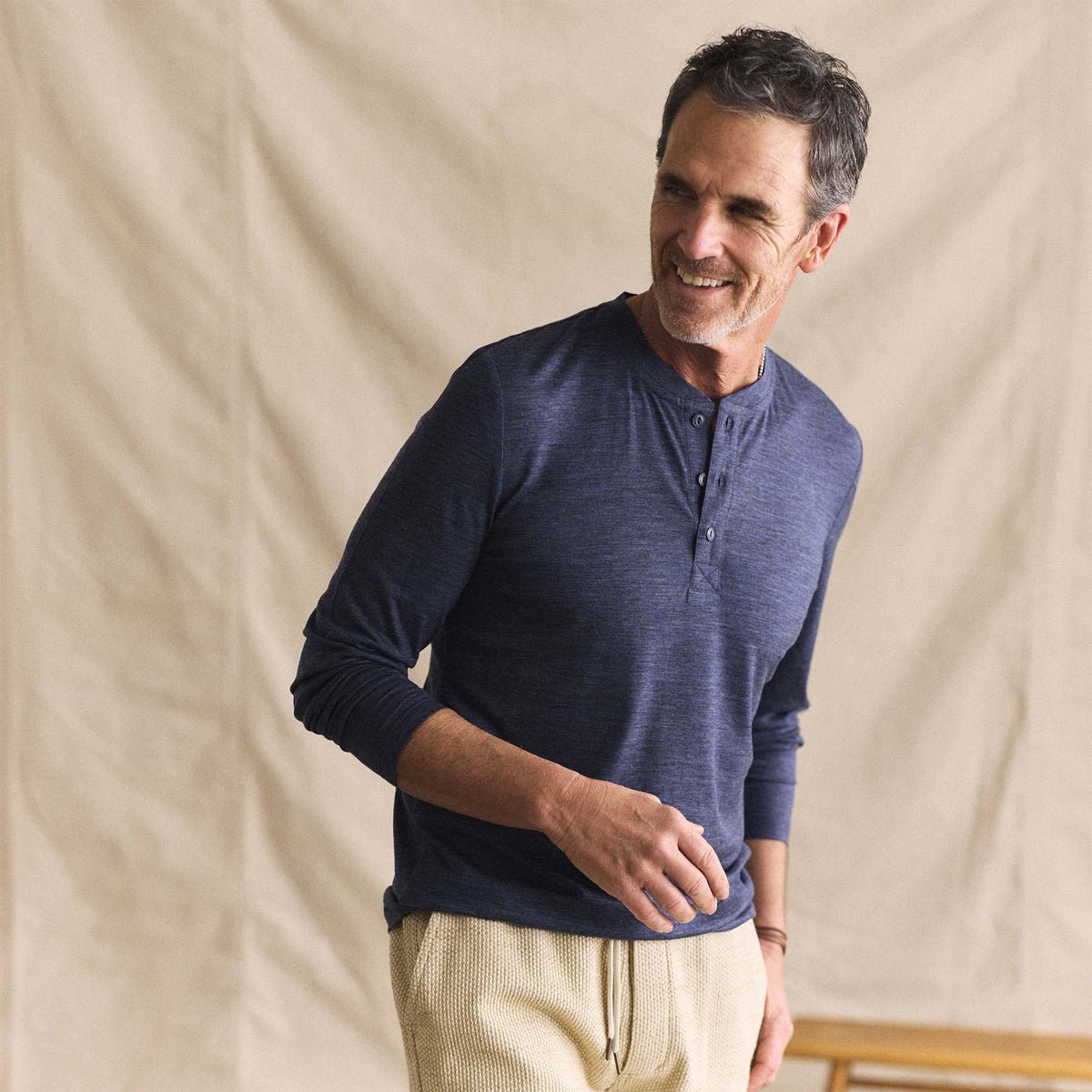 The Merino Henley in Heather Navy - Echo Market