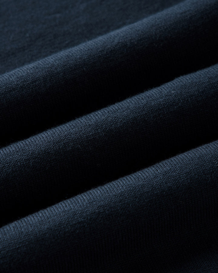 A close-up of Taylor Stitch&