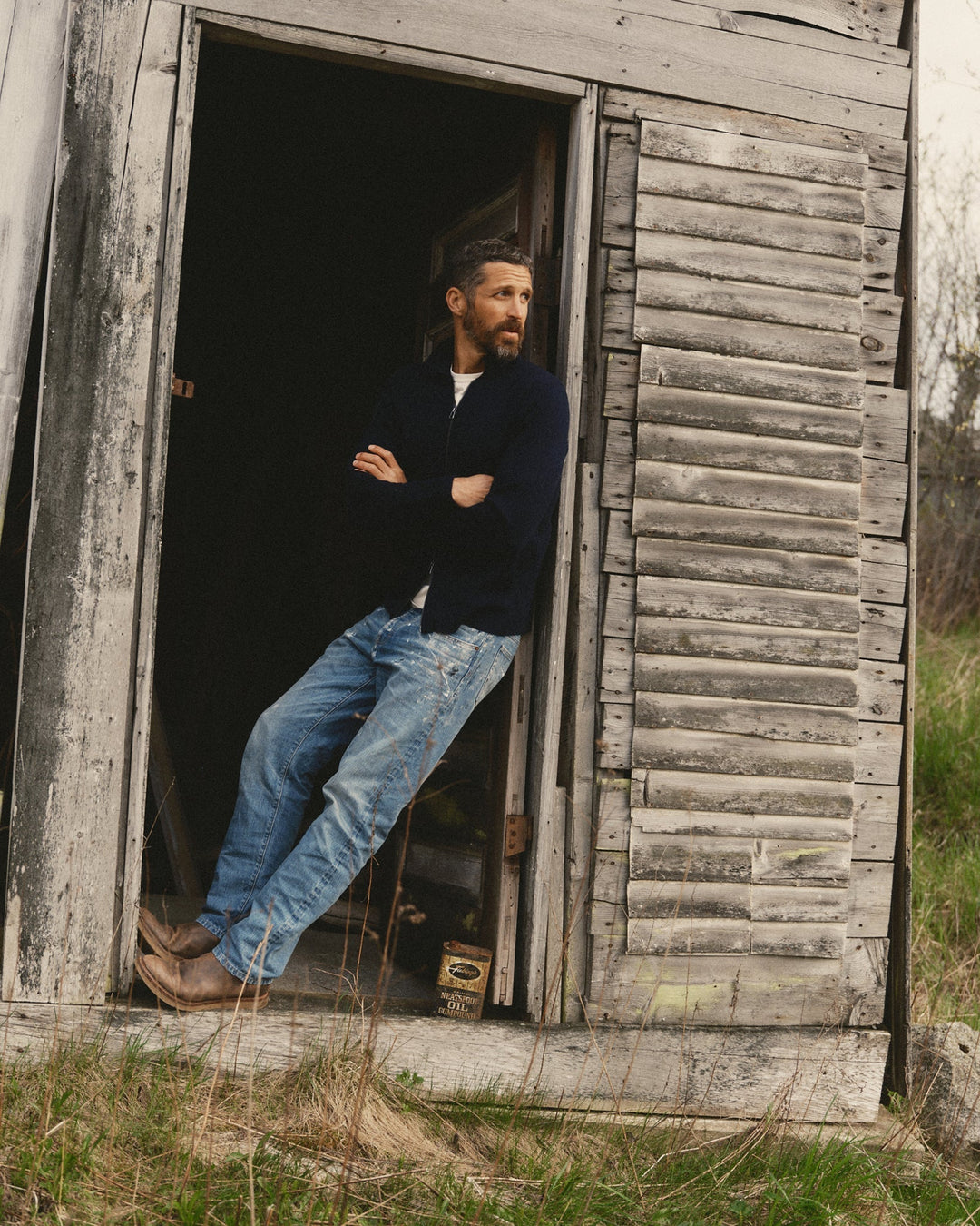 A bearded man wearing Taylor Stitch&