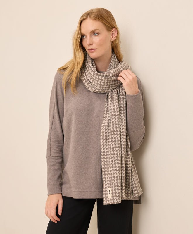 Women's Airplane Travel Scarf Wrap - Echo Market