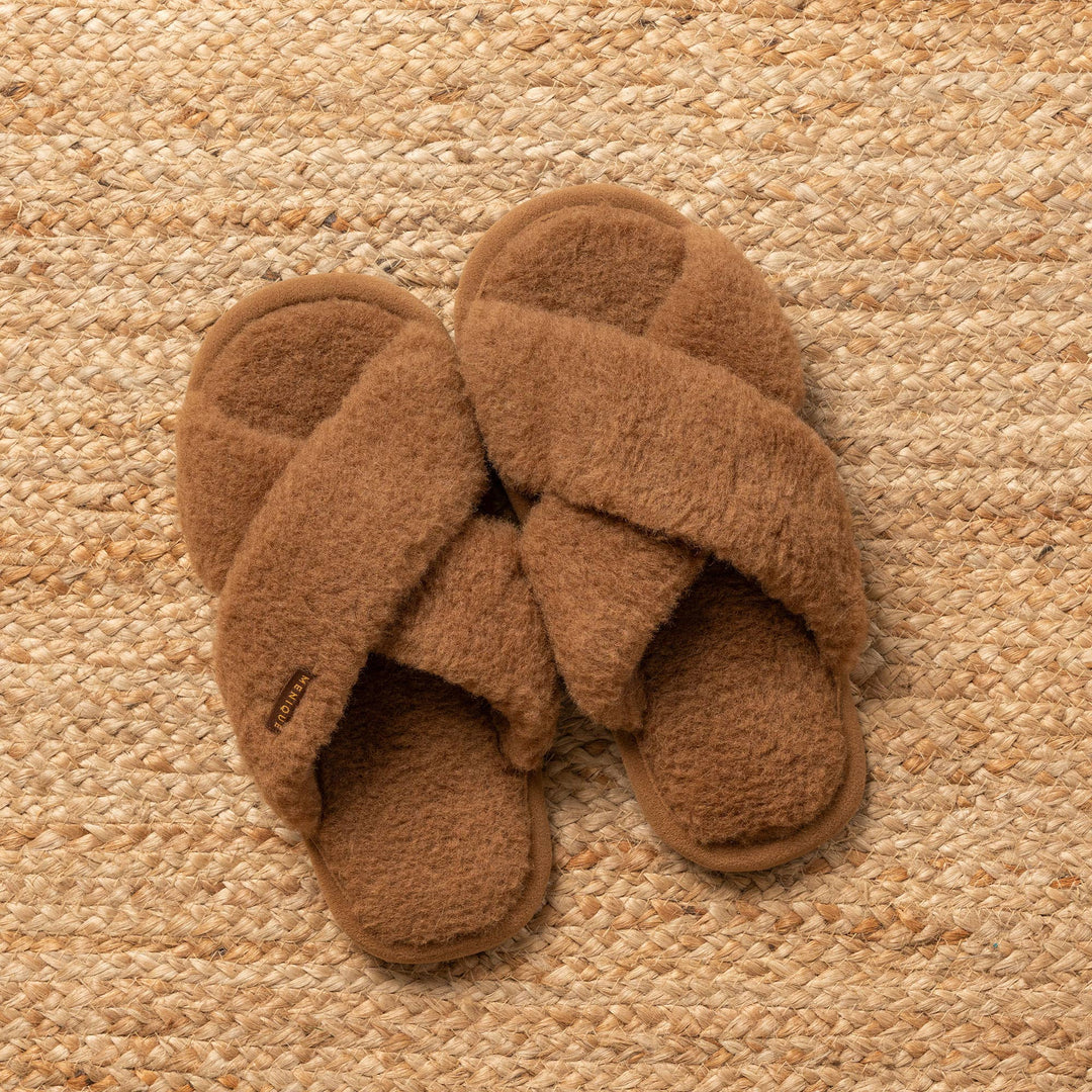 Women's Merino Cross Fluffy Slippers Brown - Echo Market