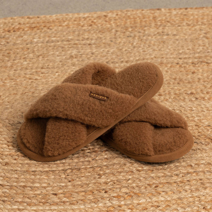 Women's Merino Cross Fluffy Slippers Brown - Echo Market