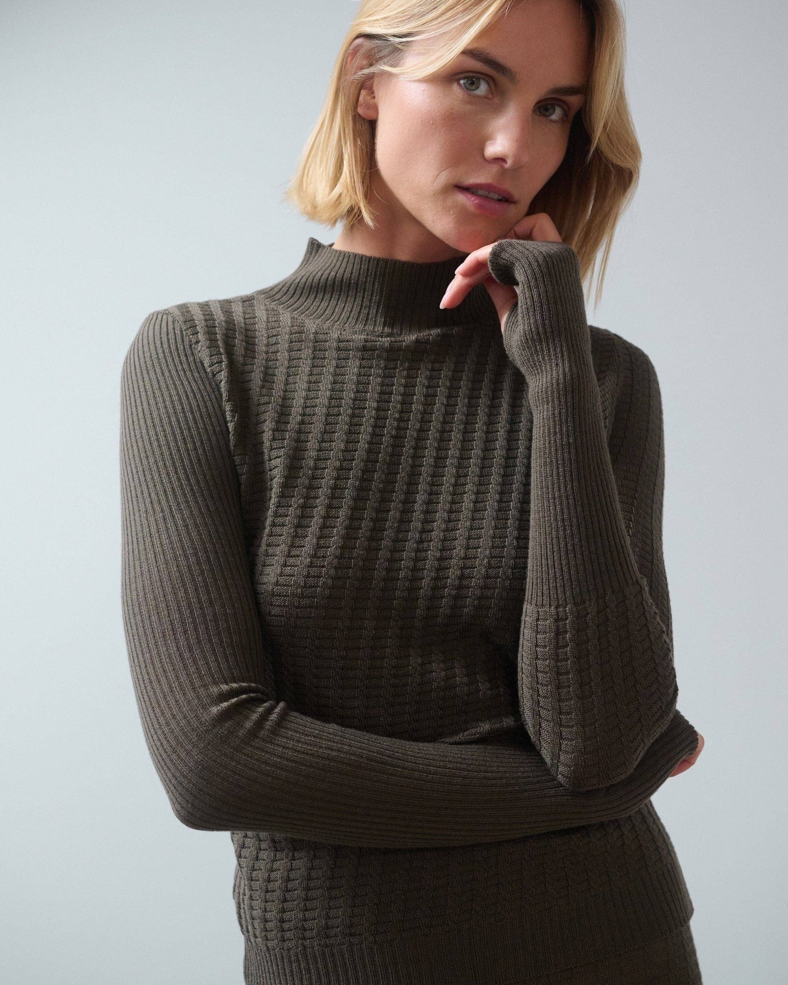 Žaltys: Nettle Merino Wool Turtleneck | Nettle - Echo Market