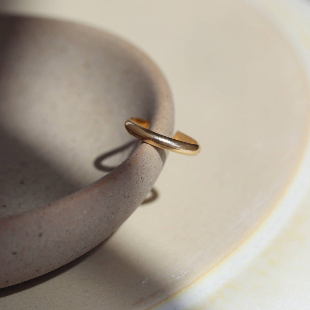 Simple Ear Cuff: 14K Gold Fill - Echo Market